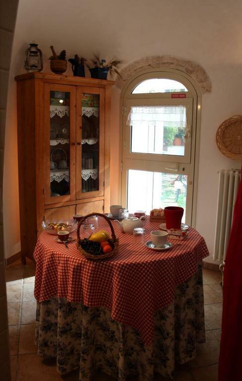 Mini Suite Alla Cascata Noci Dış mekan fotoğraf